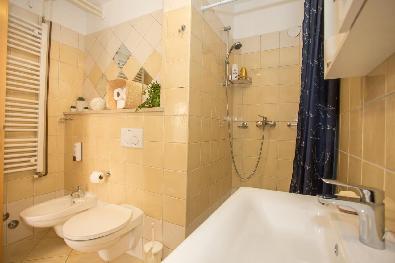 Apartment Rosse Porec Exterior photo